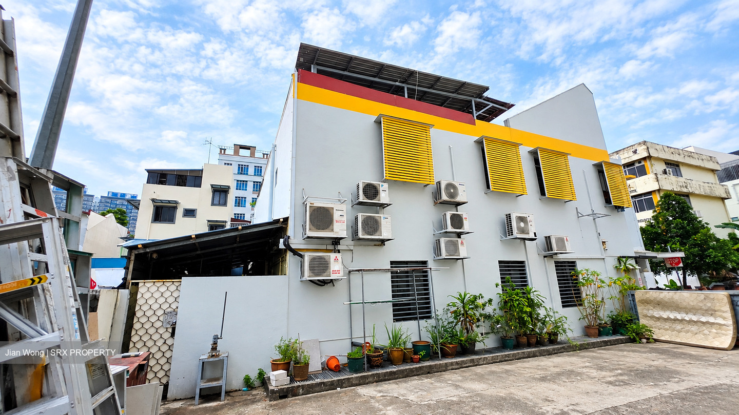 Lorong 7 Geylang (D14), Shop House #638204201